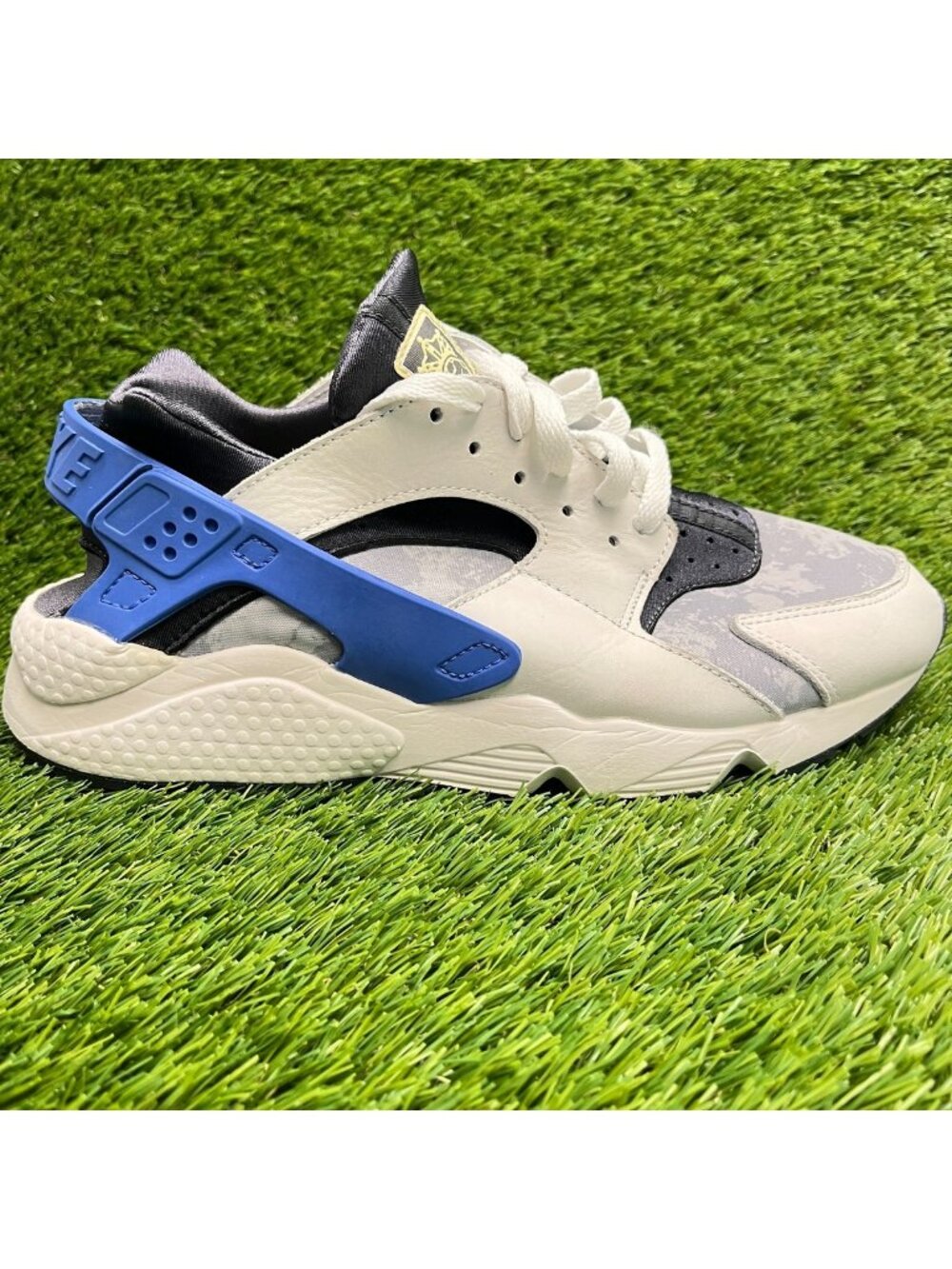 Nike Air Huarache Craft Summit White Blue Mens Size 9 Running Shoes Sneakers